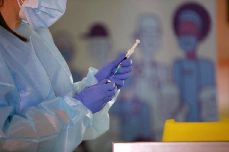 España inicia la vacunación con 9.750 dosis de Cominarty (vacuna Pfizer) contra el Covid 19 