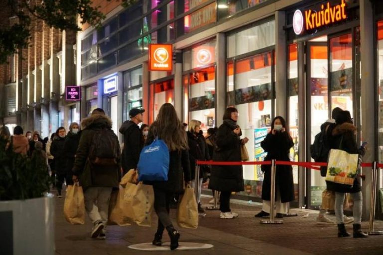 Corrección: Países Bajos se rezaga y no empezará a vacunar hasta el 8 de enero