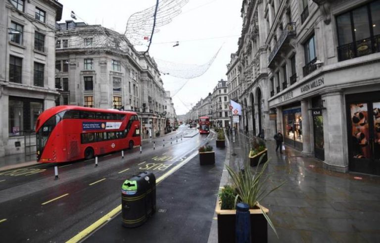 Los contagios se disparan un 54,8 % en Reino Unido ante la nueva cepa del covid 19