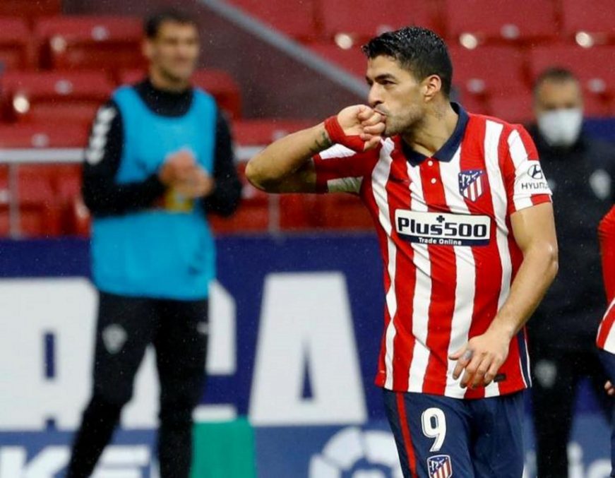 FOTOGRAFÍA. MADRID (ESPAÑA), 19.12.2020. El jugador del Atlético de Madrid Luis Suárez festeja su segundo gol contra el Elche. Efe