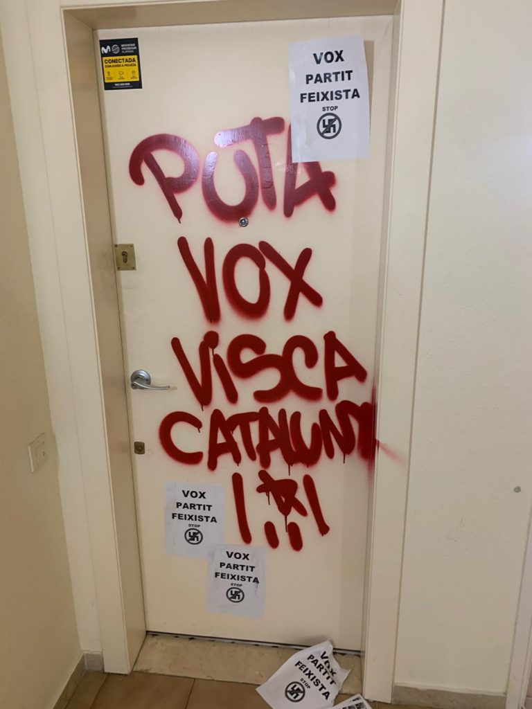 VOX es víctima de otro ataque totalitario contra su sede en el bastión del separatismo, Gerona