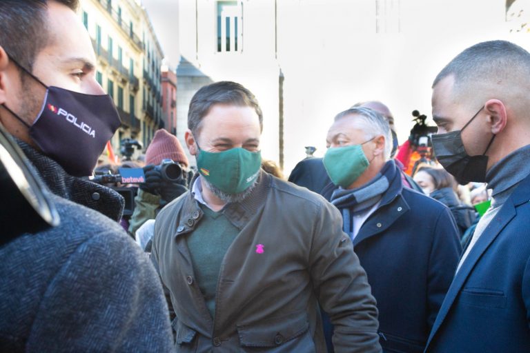 Abascal: «Ni toda la propaganda tapa la ruina y pobreza que provocan» Sánchez e Iglesias