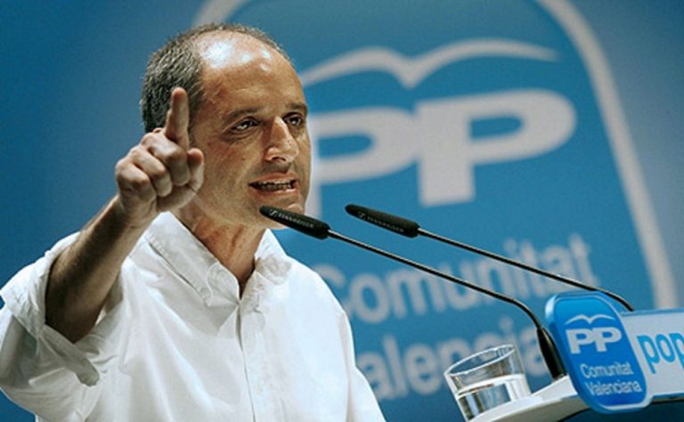 No hay delito en la causa contra Camps por la visita del Papa a valencia