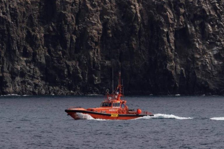 156 inmigrantes ilegales llegan a España