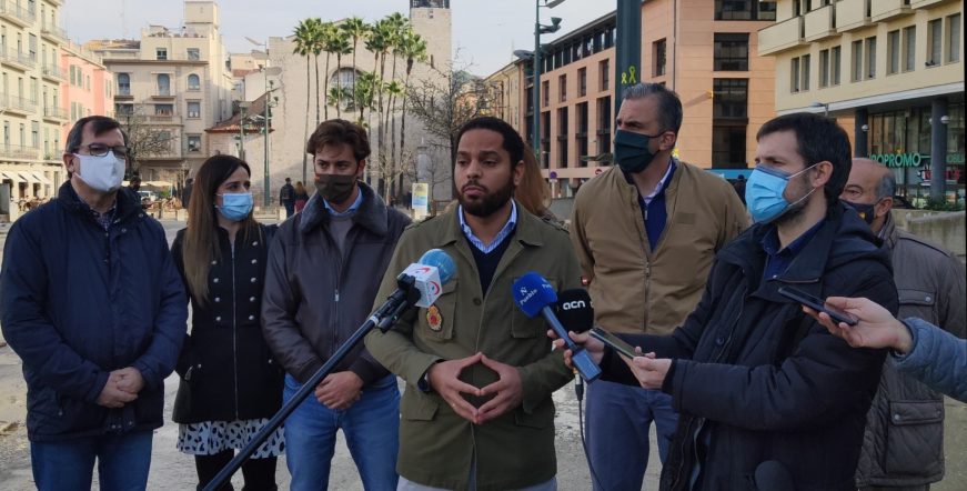 FOTOGRAFÍA. (GERONA), 19.12.2020. El secretario general de VOX, Javier Ortega Smith-Molina, y el candidato se Vox al 14F, Ignacio Garriga Vas. (Ñ Pueblo)
