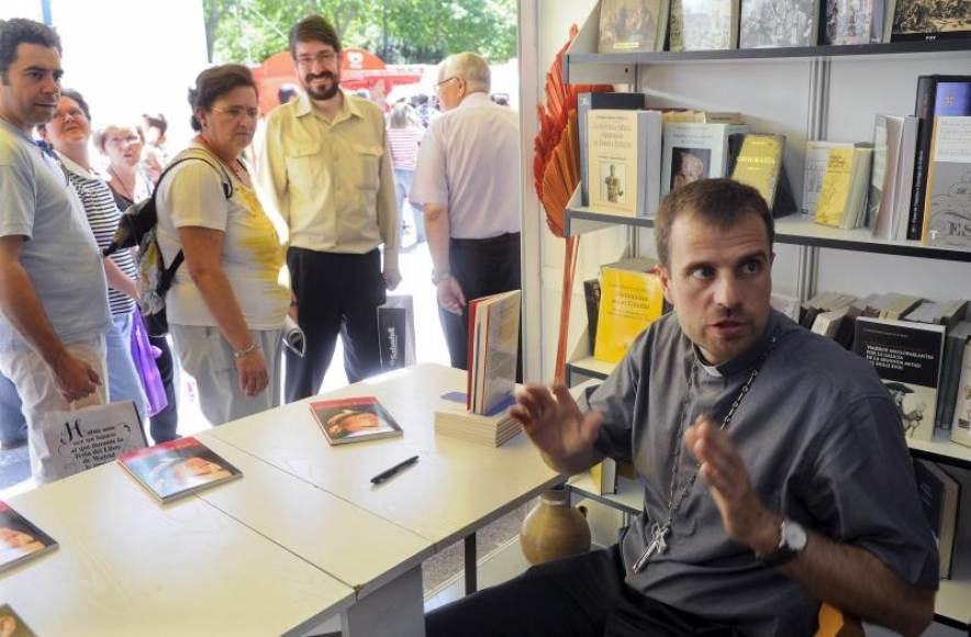FOTGRAFÍA. SOLSONA (ESPAÑA), 08.01.2021. El obispo de Solsona, Xavier Novell (d). Efe