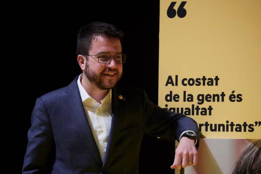 FOTOGRAFÍA. BARCELONA (ESPAÑA), 28.01.2021. El candidato de ERC Pere Aragonés durante el acto de inicio de campaña que han celebrado esta tarde en Mataró. Efe -