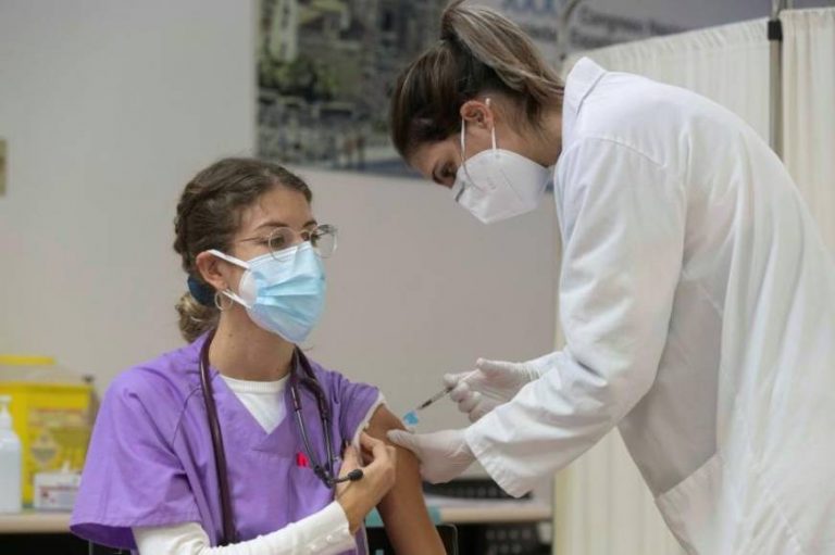 6 de cada 10 enfermeros dicen que el COVID 19 afecta a su salud mental