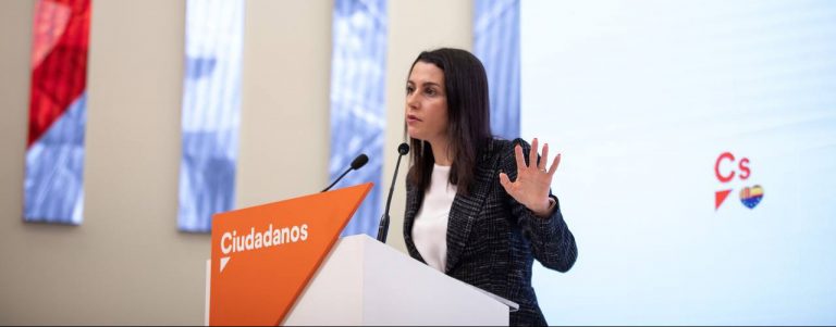 Arrimadas corta las cabezas de sus 3 diputados que han tumbado la moción de censura en Murcia contra el PP y VOX