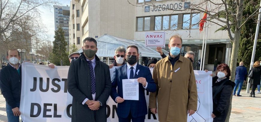 FOTOGRAFÍA. MADRID (ESPAÑA), 27.01.2021. Los responsables de la Asociación Nacional de Víctimas y Afectados del Coronavirus (ANVAC). Ñ Pueblo