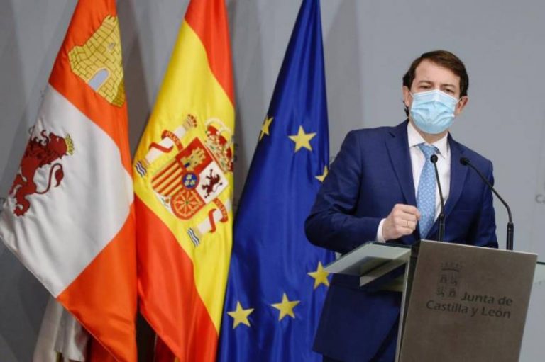 El Gobierno de Cs y PP cierra barres y restaurantes en Castilla y León
