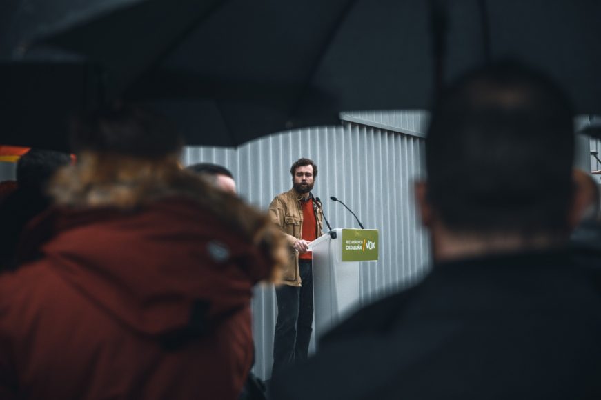 FOTOGRAFÍA. CALAFELL (TARRAGONA) ESPAÑA, 08.02.2021. Iván Espinosa de los Monteros y de Simón e Isabel Lázaro. Ñ pueblo (4)
