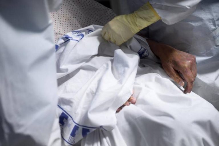 Sanidad notifica 254 muertes por covid 19 en España