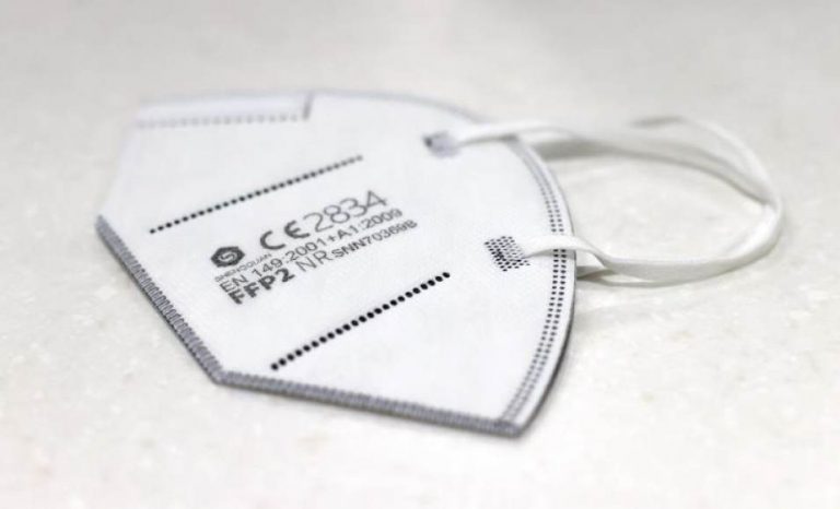 La juez declara procedente el despido de una trabajadora por llevaba por la mascarilla debajo de la nariz 