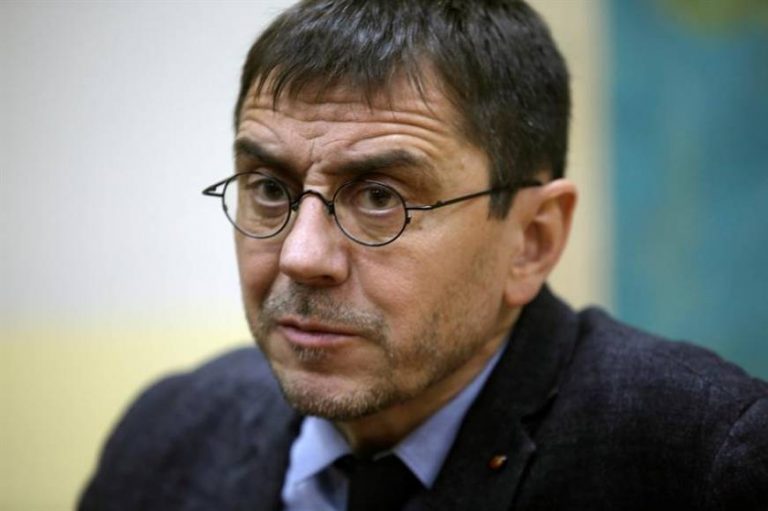 El cofundador de la ultraizquierda Podemos Juan Carlos Monedero elaboró «factura falsa» para justificar cobro de 26.200 €