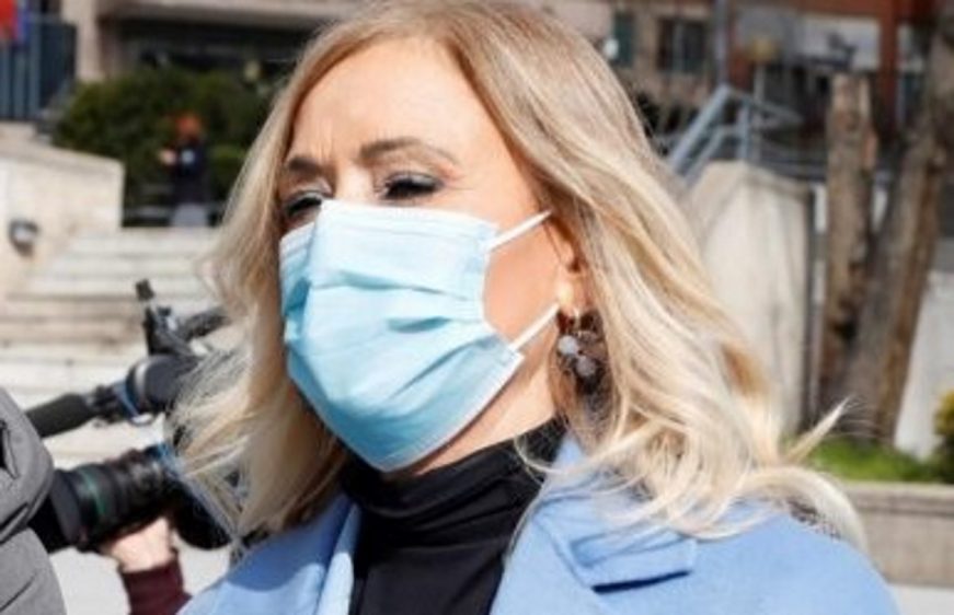 FOTOGRAFÍA. MADRID (ESPAÑA), 15.02.2201. La expresidente de madrileña Cristina Cifuentes llega a la Audiencia Provincial de Madrid, este lunes. Efe