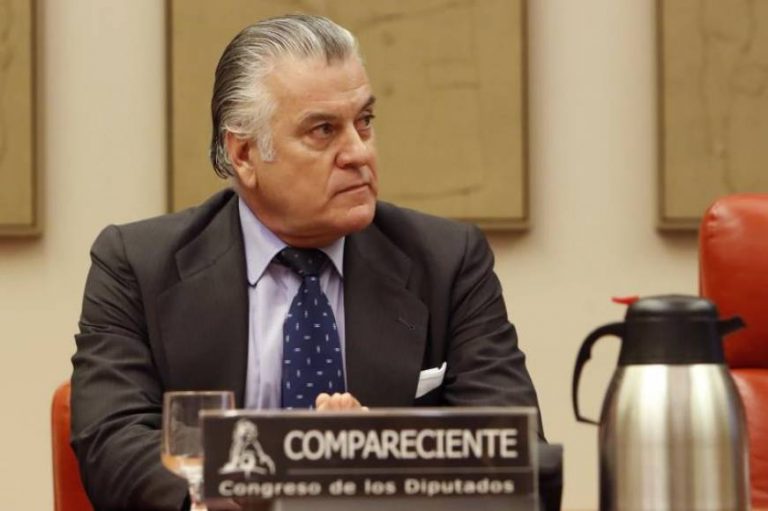 Bárcenas: El PP me advirtió de que si hablaba de la financiación del partido mi mujer iría a la cárcel y si callaba Alberto Ruiz-Gallardón sería destituido