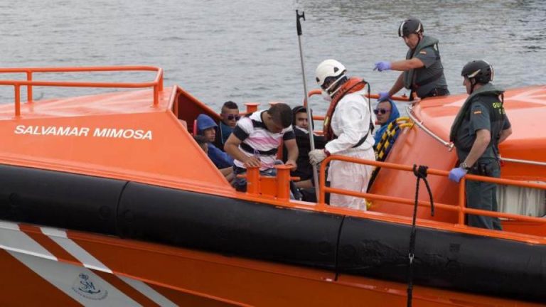 97 inmigrantes magrebíes llegan a España