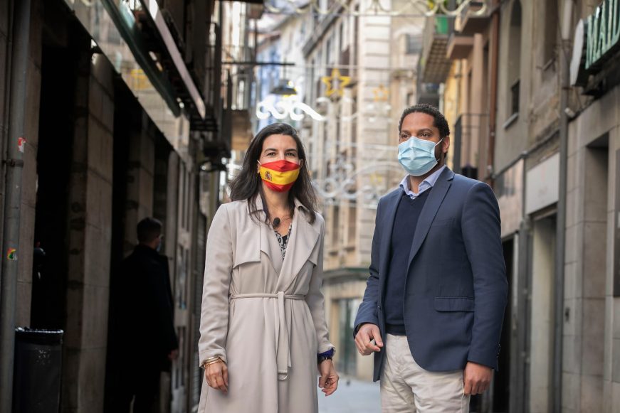 FOTOGRAFÍA. RIPOLL (GERONA) ESPAÑA, 02.02.2021. mONASTERIO, gARRIGA Y tARRADAS EN rIPOLL (gERONA. ñ pUEBLO (2)