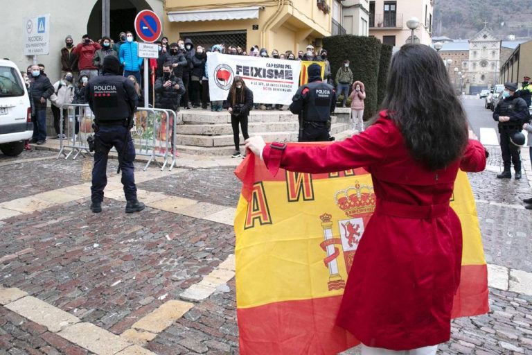 VOX sube como espuma en Madrid y sumaría una holgada mayoría absoluta con el PP mientras Ciudadanos Cs desaparece pasando de 26 diputados a cero escaño