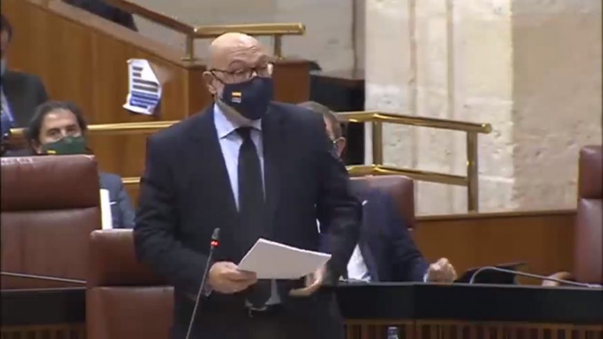 FOTOGRAFÍA. SEVILLA (ESPAÑA), 25.02.2021. El portavoz del Grupo Parlamentario de la Voz de los Españoles (VOX) en el Parlamento de Andalucía, Alejandro Hernández. Ñ Pueblo (1)
