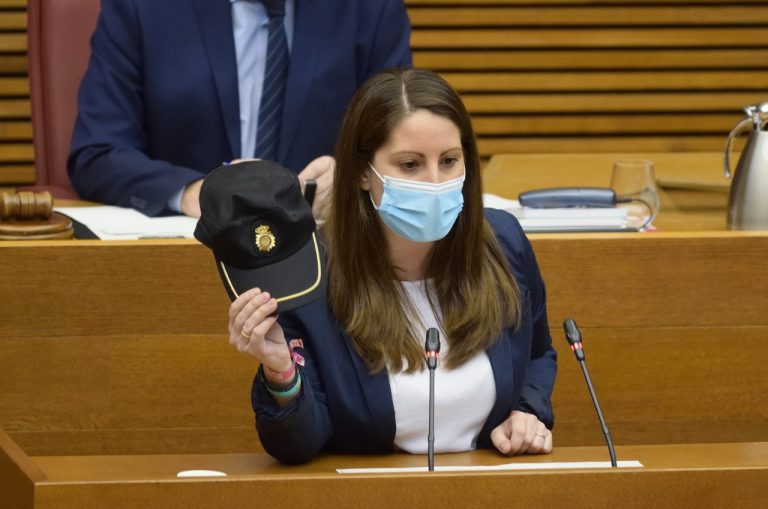 Vega (VOX): «Puig es presidente gracias al apoyo de partidos que alientan y justifican la violencia desde las instituciones»