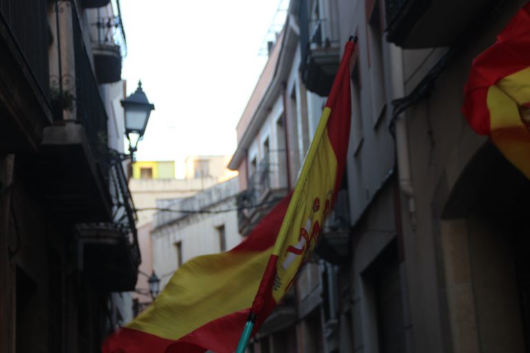 Fotografiáis del mitin del 14F con Olona, Buxadé y Lázaro en su bastión de VOX de Vilaseca (Tarragona)