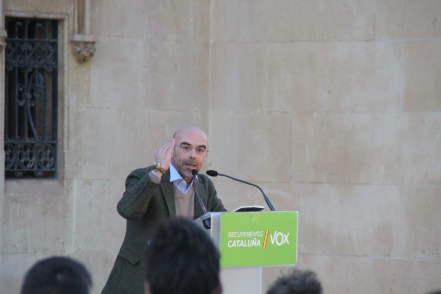 FOTOGRAFÍA. VILASECA (TARRAGONA) ESPAÑA, 10.02.2021. Mitin de VOX en Vilaseca (Tarragona) conOlona, Buxadé y Lázar. Ñ Pueblo (61)