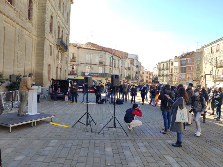Olona y Ortega Smith desde Cervera (Lérida): VOX ha venido para «quedarse, pasaremos»