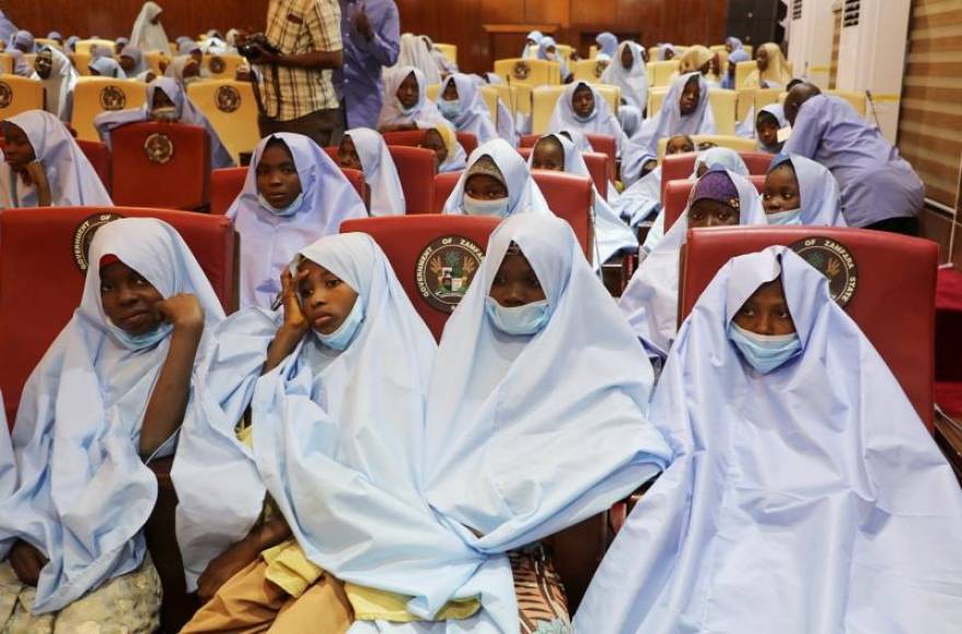 FOTOGRAFÍA. JANGEBE (NIGERIA), 02.03.2021. En la imagen algunas de las 279 alumnas de una escuela pública de Jangebe en el Estado de Zamfara (Nigeria). Efe
