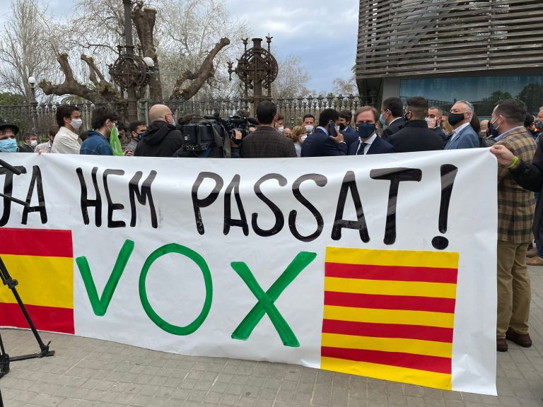 El Grupo Parlamentario de VOX en el Parlamento de Cataluña inicia la defensa de la familia 