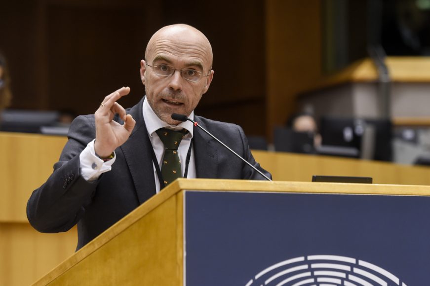 FOTOGRAFÍA. BRUSELAS (BÉLGICA), AÑO 2020. Jorge Buxadé, el jefe de la Delegación de VOX en el Parlamento Europeo. Ñ Pueblo