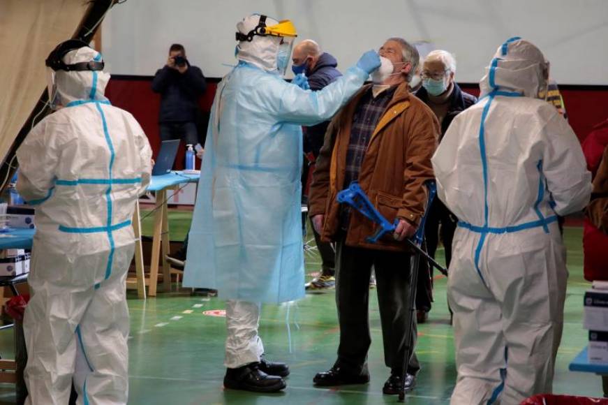 FOTOGRAFÍA. ESPAÑA, 16.03.2021. El Ministerio de Sanidad ha vuelto a notificar un ligero descenso de la incidencia acumulada por cada 100.000 habitantes en 14 días. Efe