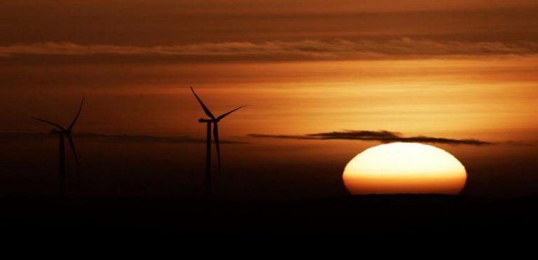 Subida de temperaturas diurnas, fuerte viento y rachas muy intensas en España el 2M