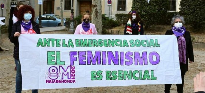 FOTOGRAFÍA. MADRID (ESPAÑA), 06.03.2021. Grupos de ultraizquierda feminista se han concentrado esta tarde junto a la sede del Tribunal Superior de Justicia de Madrid. Efe