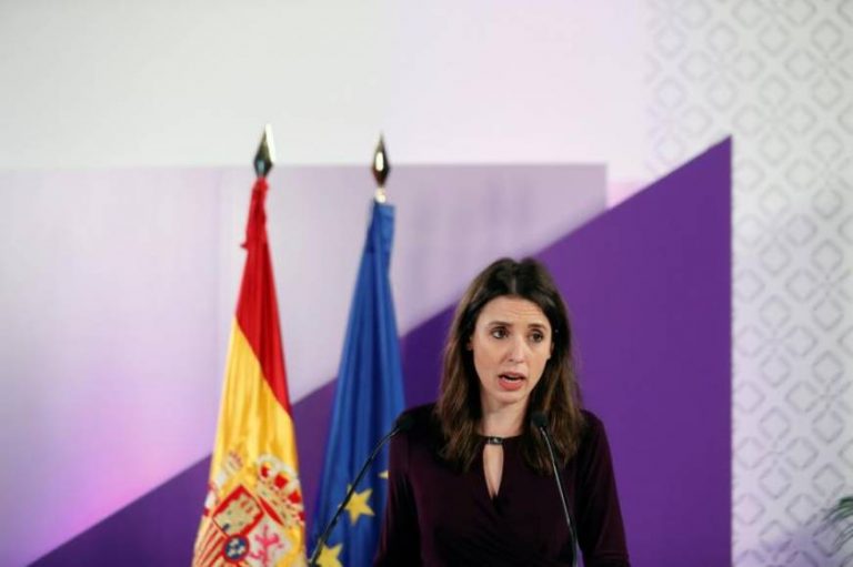 La ministra Irene Montero Gil quiere convertir empresas y comercios en «puntos violeta» para combatir el ‘machismo’ y ‘patriarcado’