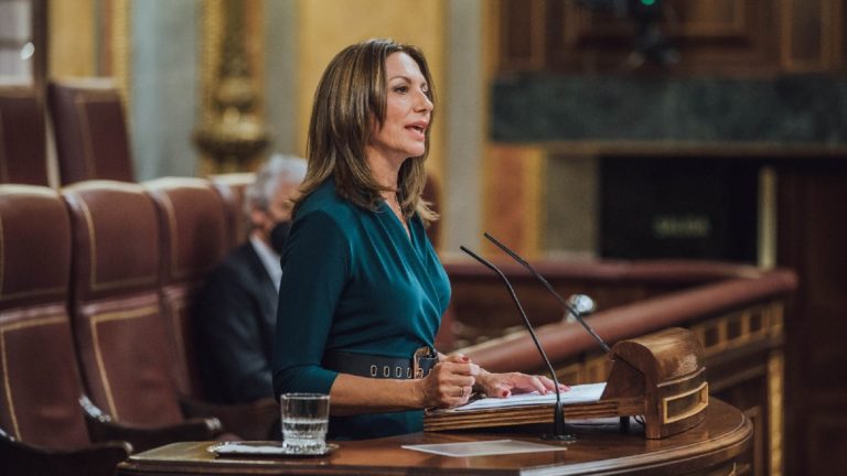 Reyes Romero advierte de «acusaciones generalizadas de heteropatriarcado» contra «varones y «mujeres de VOX»: mujeres sin complejos»