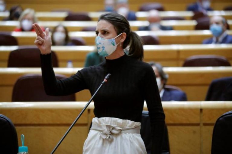 Irene Montero: «La corrupción y los recortes del PP son violencia contra las mujeres»