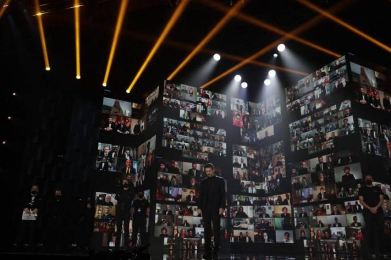 Los Goya arrancan con un momento de silencio por víctimas de covid