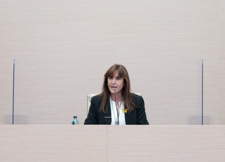 Discurso «sectario» de la nueva presidente del Parlamento de Cataluña Laura Borràs (JxCAT) de inauguración de la XIII legislatura