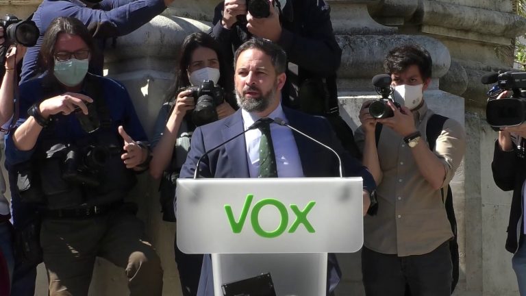 Abascal pide al PP «reflexionar» sobre unas nuevas elecciones en Andalucía ante el «puñal naranja» (Ciudadanos Cs)