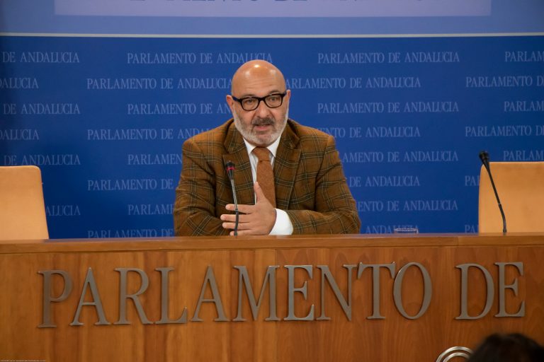 Hernández (VOX): La izquierda «concibe una democracia paleolítica»: «Tienen que evolucionar. Representan la regresión de la democracia y de las libertades»