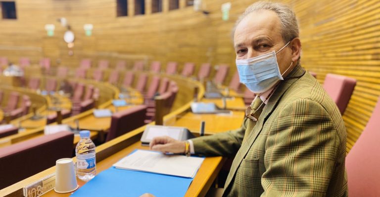 VOX pide la comparecencia del Ministro de Agricultura ante el foco de Rinoneumonía Equina surgido en Godella