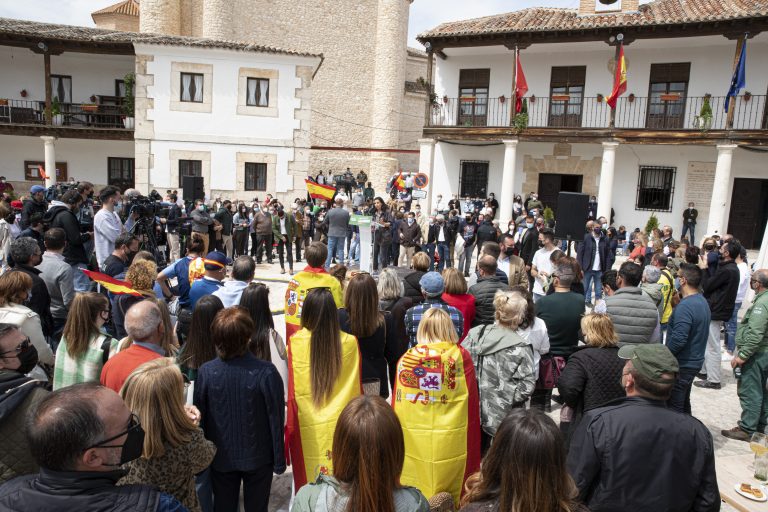 Abascal y Monasterio desde Colmenar de Oreja: «De ninguna manera aceptaremos medidas más restrictivas: A la vez que nos protegemos del COVID 19 protejamos la Economía»