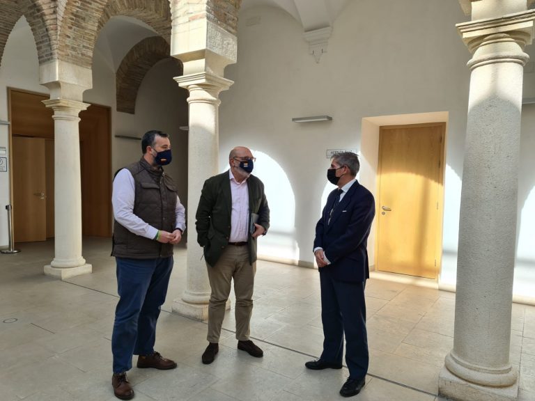 VOX reclama a la Junta de Andalucía «el impulso institucional urgente del Palacio de Congresos»
