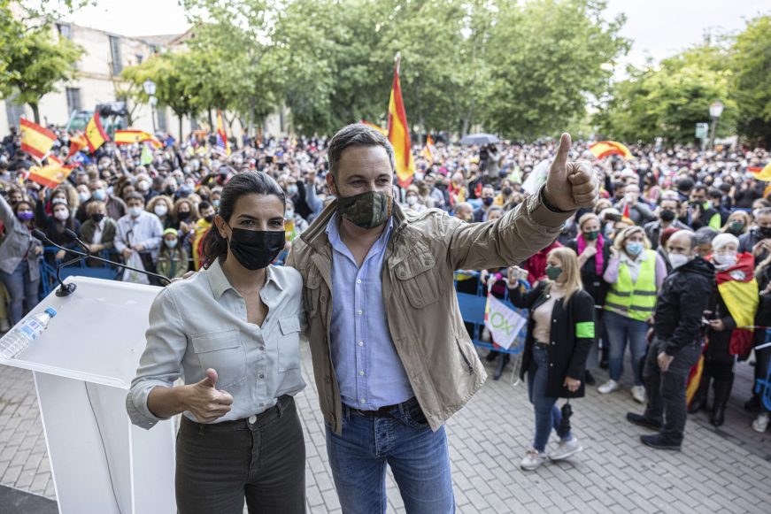 FOTOGRAFÍA. MADRID (ESPAÑA), 28.04.2021. El presidente de VOX, Santiago Abascal Conde y Rocío Monasterio San Martín. Ñ Pueblo (1)