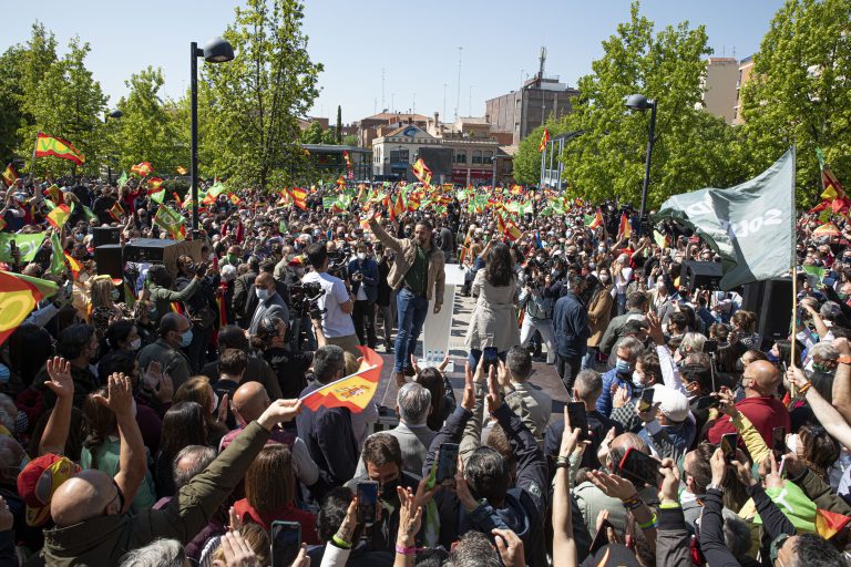 VOX y PP sumarían una holgada mayoría absoluta mientras Ciudadanos Cs desaparecería el 4M
