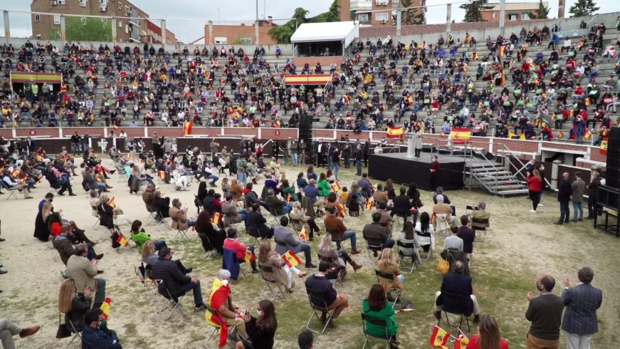 FOTOGRAFÍA. SAN SEBASTIÁN DE LOS REYES (MADRID) ESPAÑA, 24.04.2021. Gran acto electoral de las elecciones del 4 de mayo de VOX hoy en Plaza de Toros (Madrid). Ñ Pueblo (1)