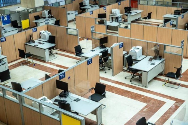 Las familias monoparentales, jóvenes y personas con discapacidad podrán aplicar deducciones en la declaración de la Renta 2020