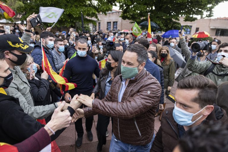 La campaña de miedo no parece cambiar la intención de voto de los madrileños que se decantarán por un Gobierno VOX y PP